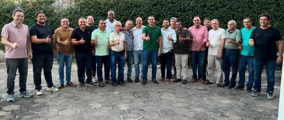 Marcos Aurélio reúne seu time de Teresina, que crava meta de 30 mil votos na capital