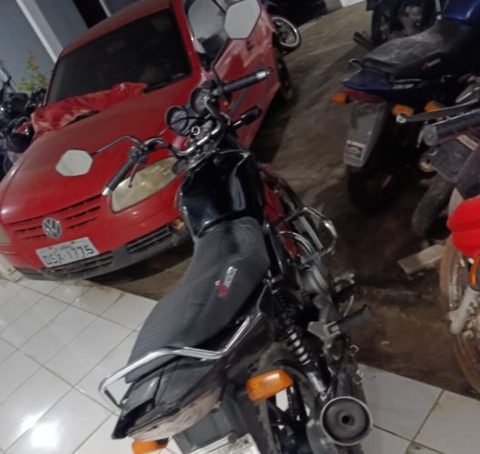 Motociclista é conduzido à delegacia após ser flagrado fazendo ‘grau’ em Esperantina