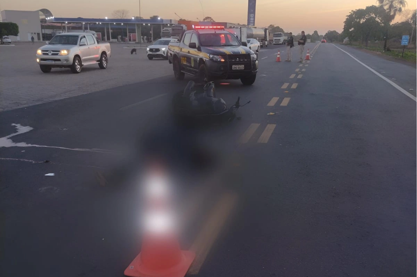 Motociclista morre em colisão com caminhão na BR-343, em Campo Maior