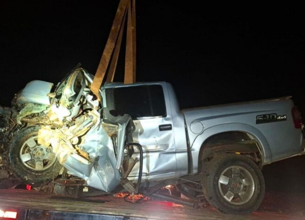 Produtor rural de 38 anos morre após bater contra árvore e capotar na PR-437 em Sertanópolis