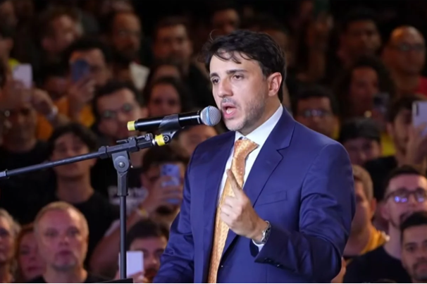 Renan Santos