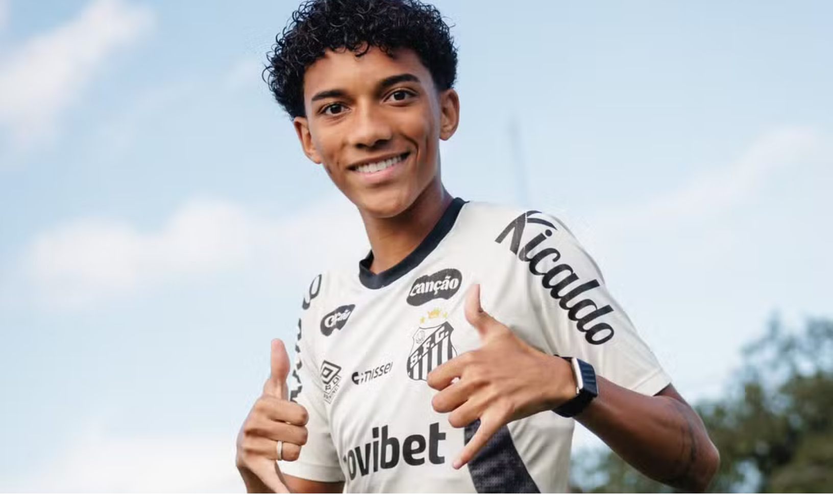 Santos recebe proposta do Genoa, da Itália, por Robinho Jr.