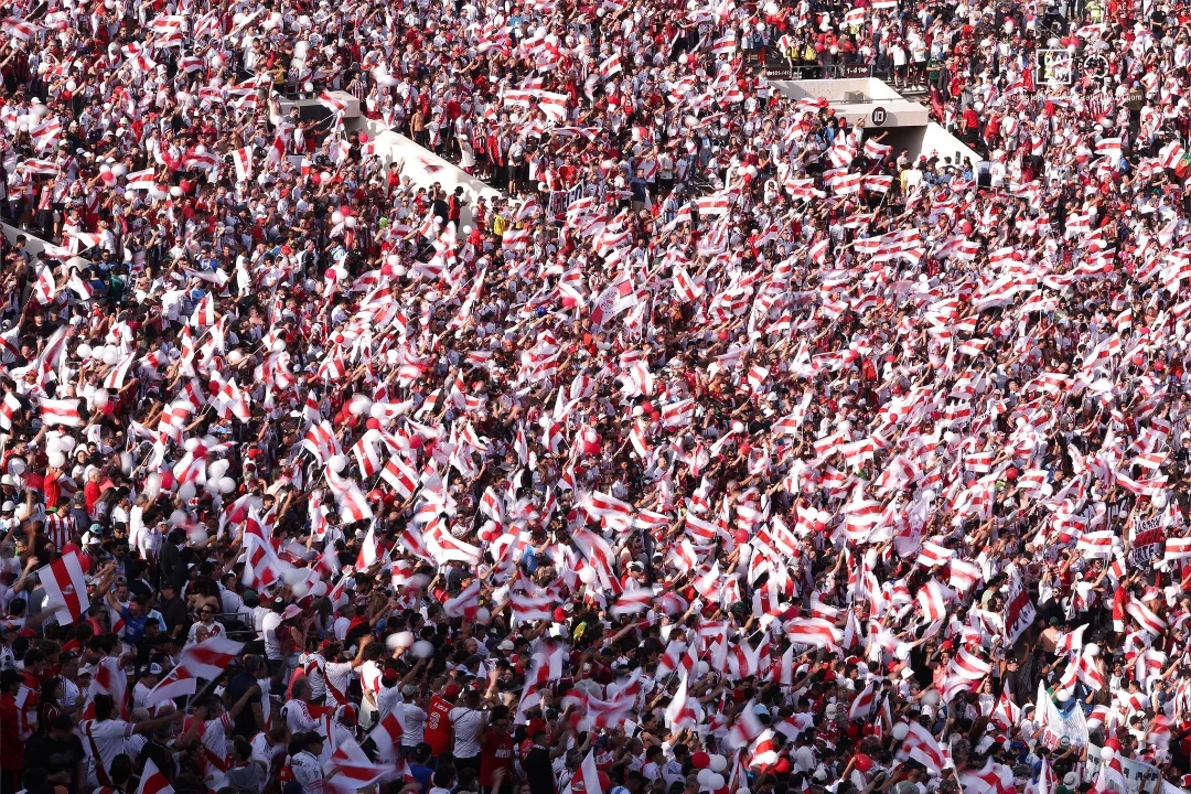 Torcedor do River Plate morre no estádio após eliminação na Sul-Americana