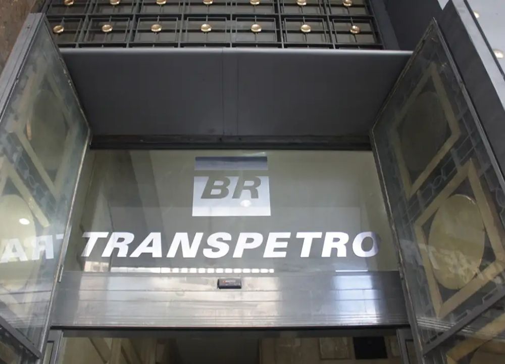 Transpetro abre concurso público com salário inicial de até R$ 15 mil