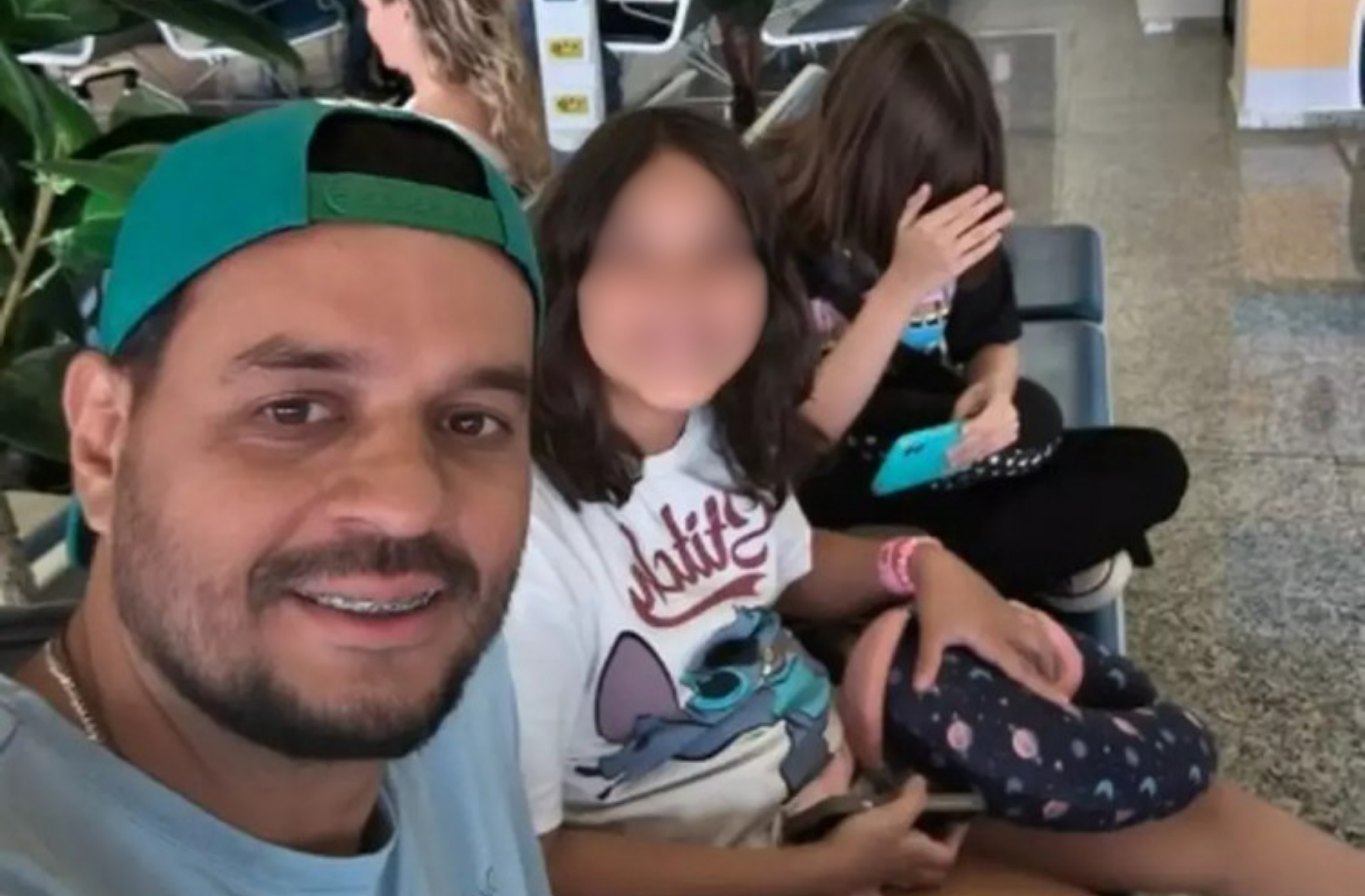 Acidente entre caminhonete e carreta mata pai e duas filhas que estavam a caminho de velório