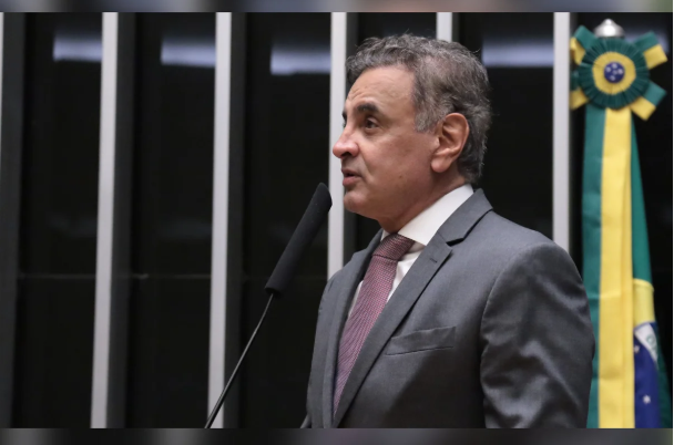 Aécio Neves