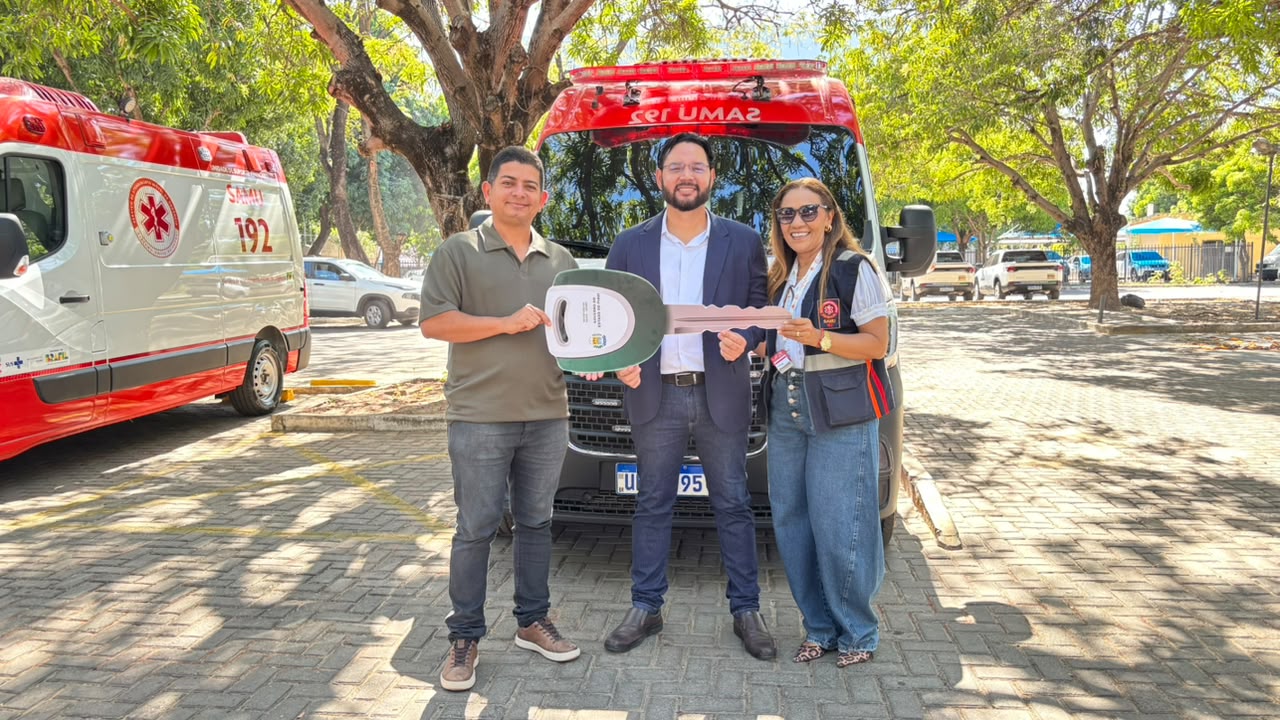 Altos recebe nova ambulância e reforça estrutura de atendimento do SAMU
