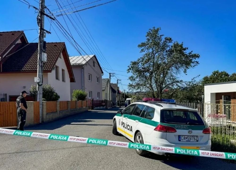 Aluno mata professora a facadas e fere duas pessoas em escola na Eslováquia