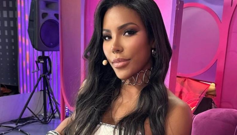 Carol Lekker confirma saída do Fofocalizando por salário baixo