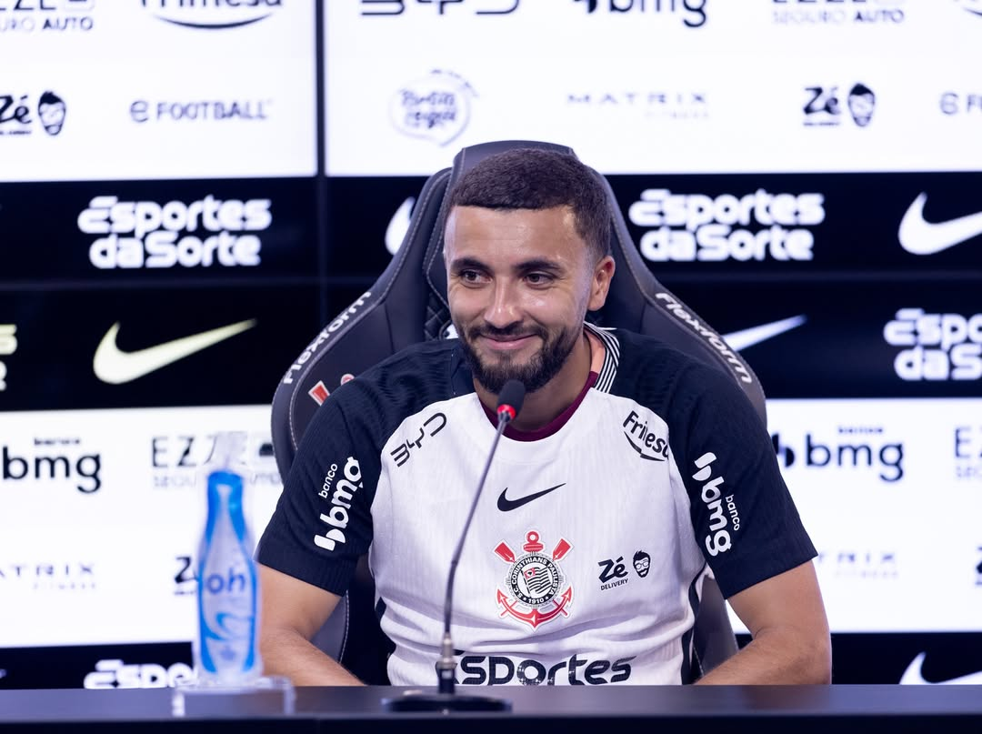 Corinthians renova contrato com marroquino Zakaria Labyad