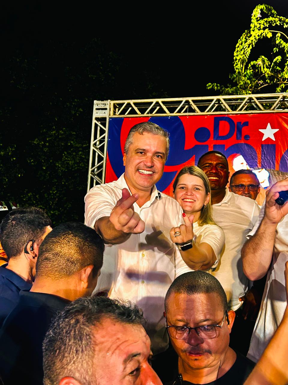 Dr. Vinicius destaca trabalho no SUS e pede apoio na reta final da campanha