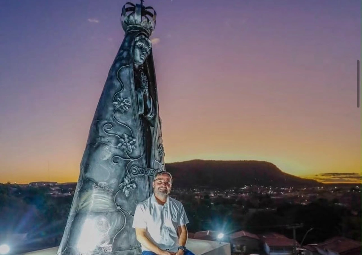 Fábio Novo publica imagem de Nossa Senhora Aparecida e pede proteção ao Brasil