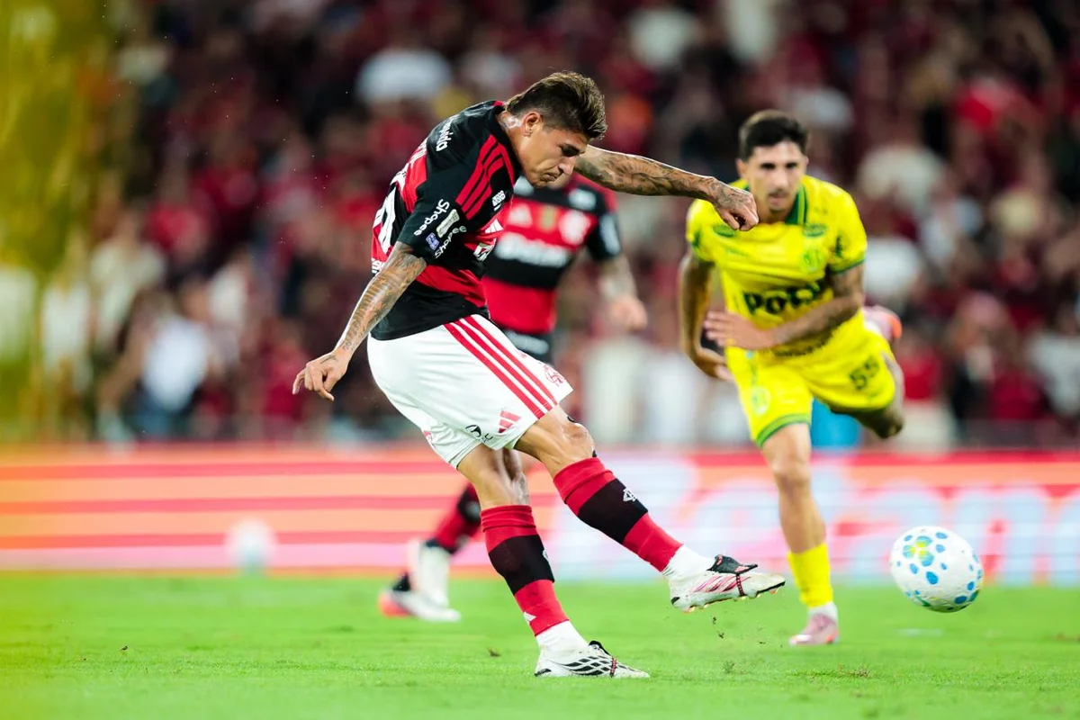 Flamengo vence Mirassol e fica a um ponto da liderança do Brasileirão