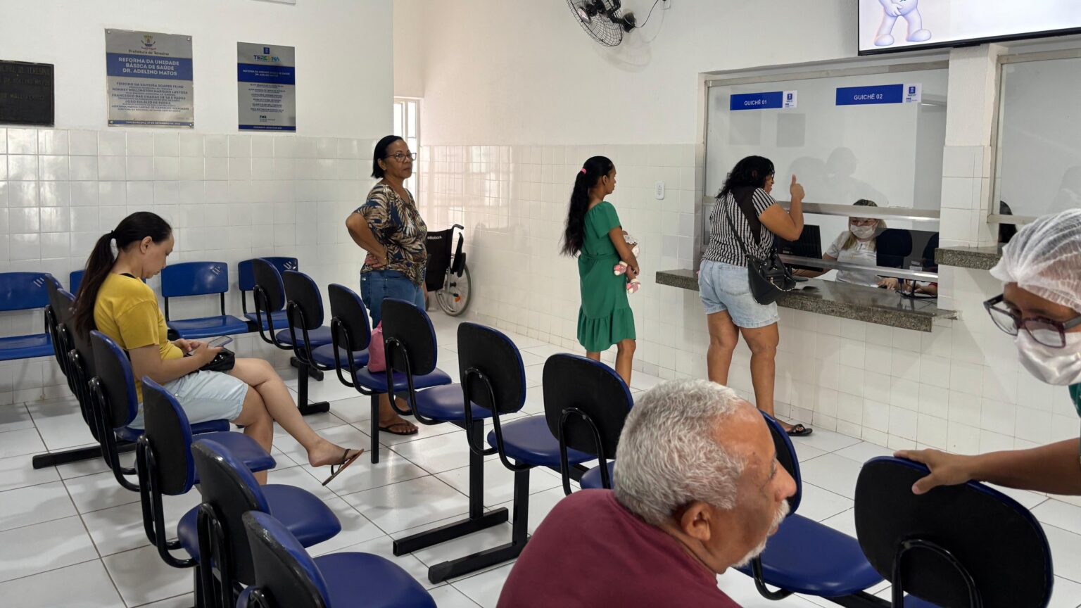 FMS orienta usuários sobre atendimentos do Projeto AMEI em Teresina