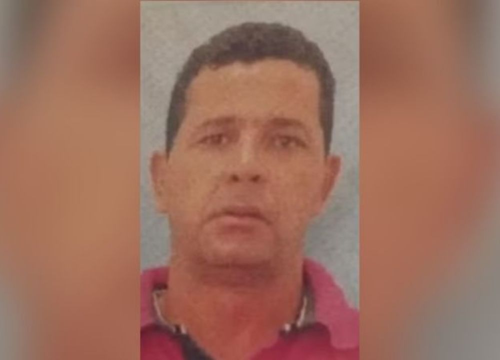 Homem é perseguido e assassinado a tiros dentro de caminhonete em Feira de Santana