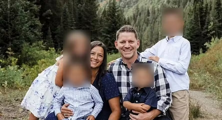 Homem morre após ser atingido por raio durante passeio de jet ski na Flórida