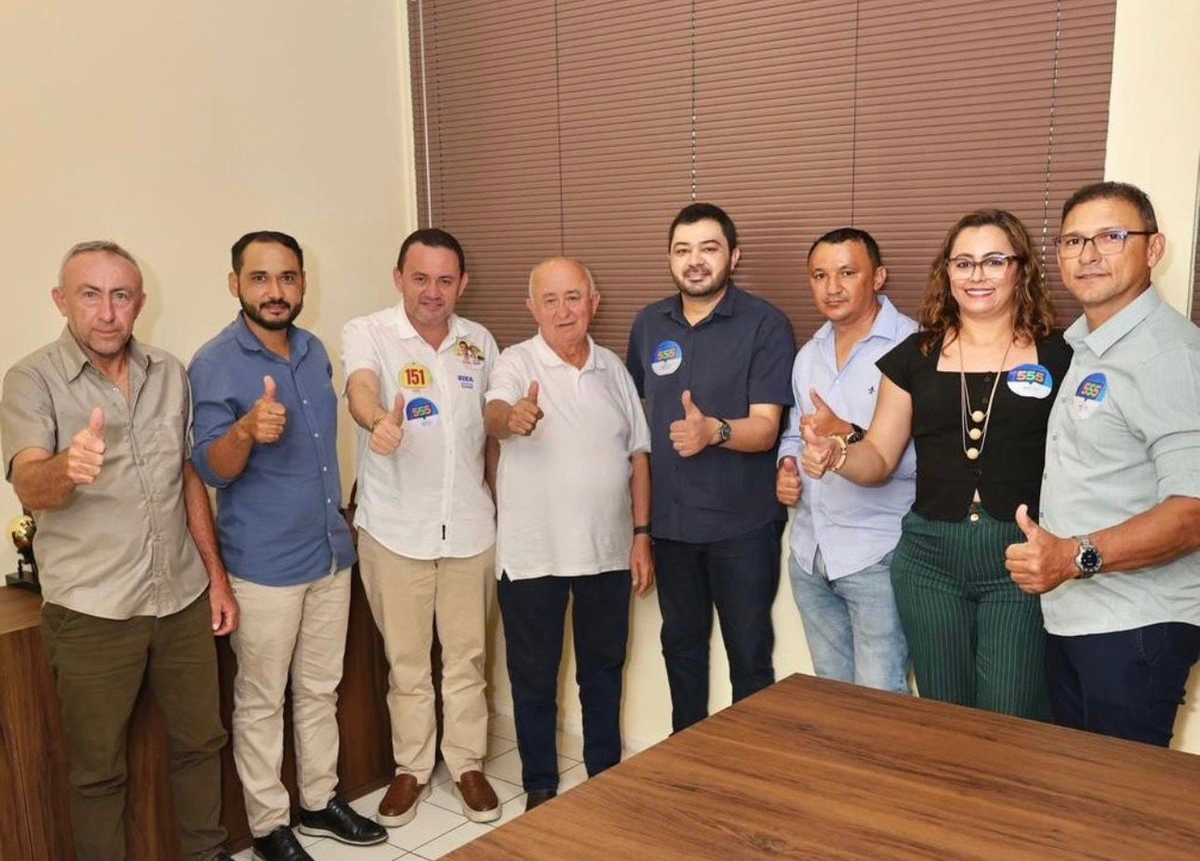 Júlio César fecha apoio de grupo político em Lagoa do Barro