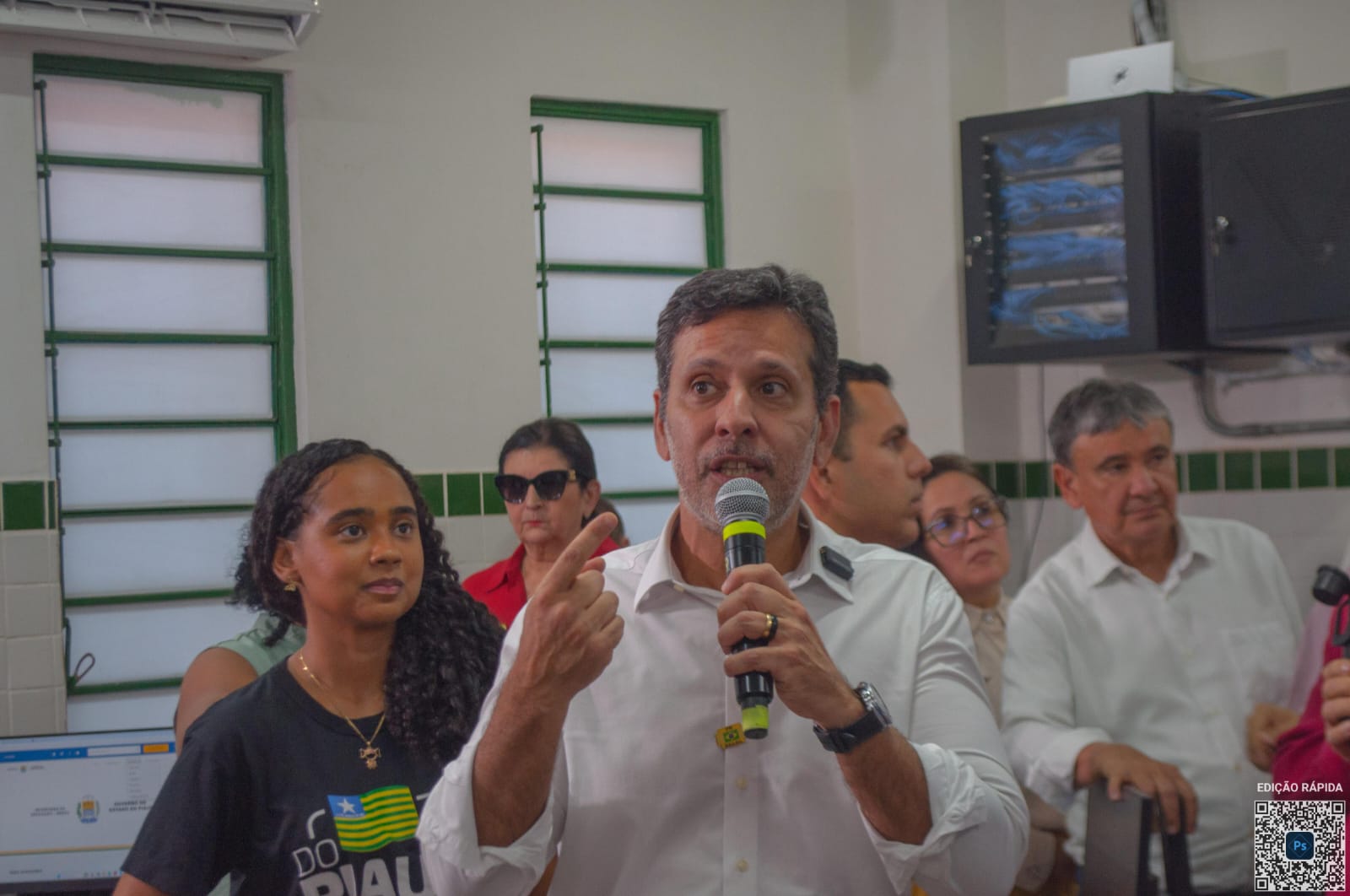 Leonardo Barchini destaca avanços na educação e novas bolsas para professores