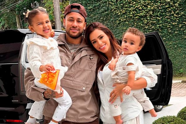 Neymar Jr. revela nome da terceira filha com Bruna Biancardi
