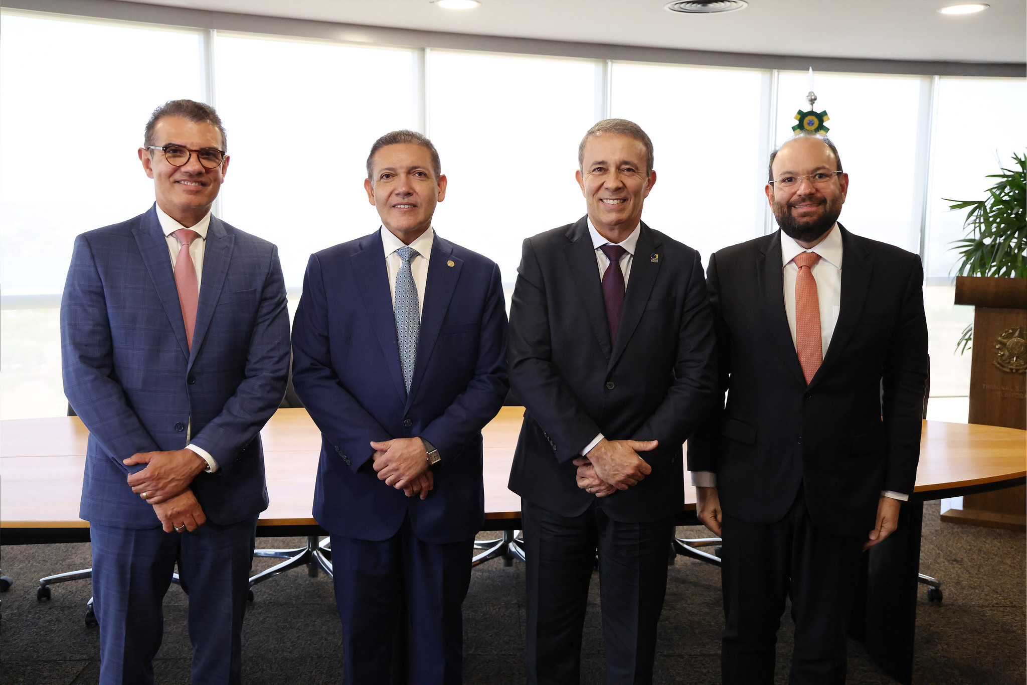 Presidente do TRE-PI assina pacto nacional por acessibilidade eleitoral
