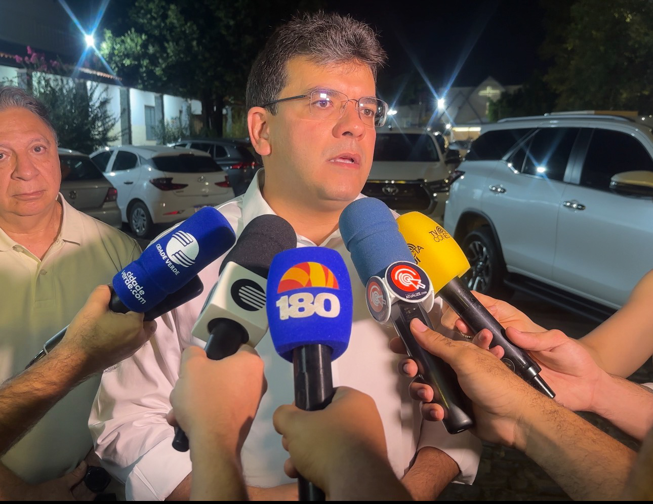 Rafael Fonteles debate plano de governo na Escola de Fé e Política em Teresina
