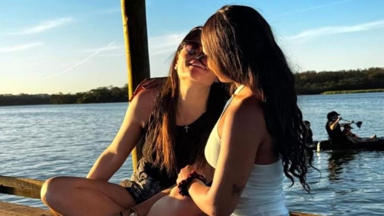 Rebeca Andrade publica nova foto com suposta namorada