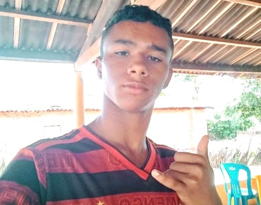 Saiba quem era o jovem de 21 anos morto a facada