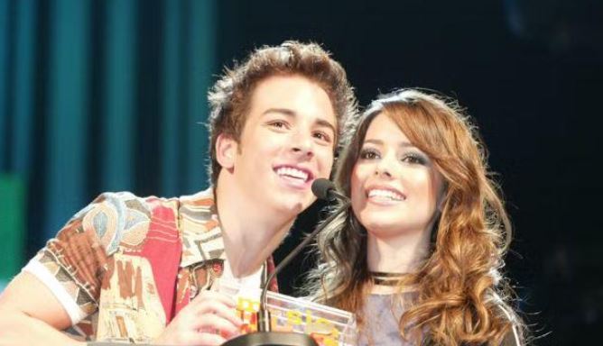 Sandy e Junior fazem anúncio e levam fãs à loucura