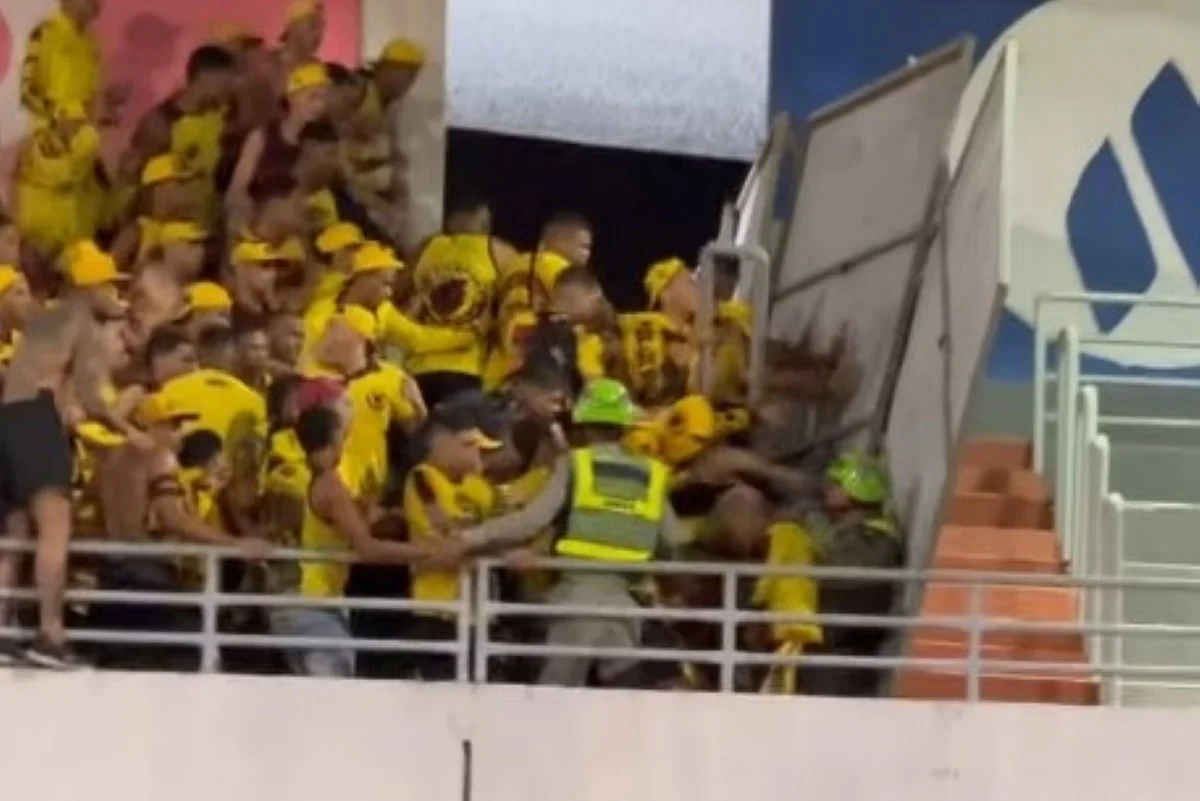 Torcida do Sport entra em confusão com a polícia após derrota na Série B