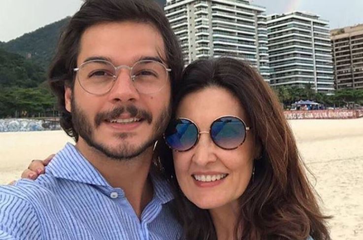 Túlio Gadêlha homenageia Fátima Bernardes: “Ela é linda”