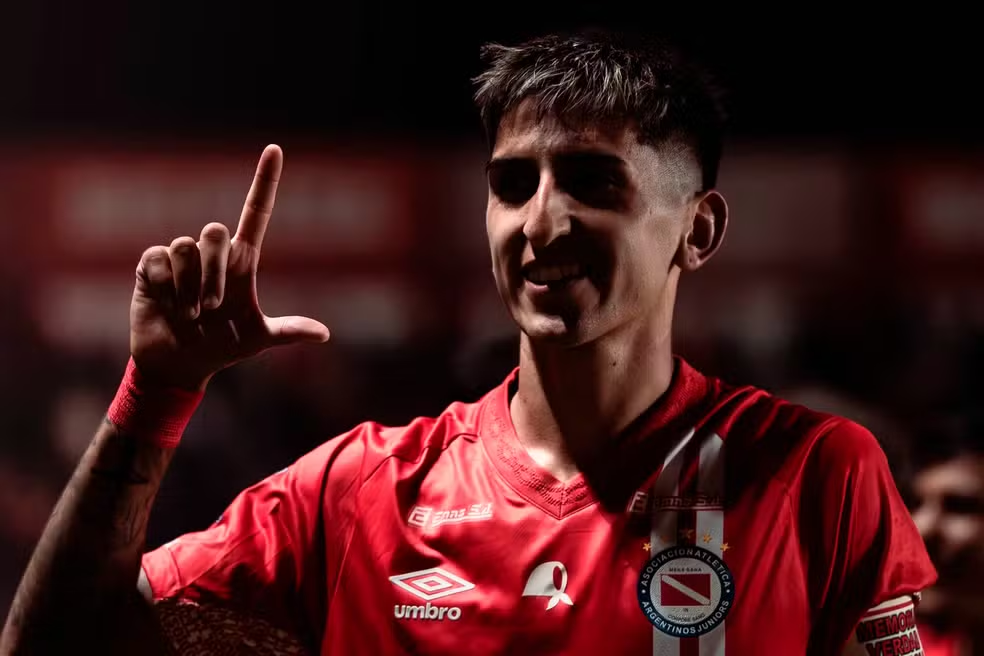 Vasco encaminha a contratação de Alan Lescano, do Argentinos Juniors