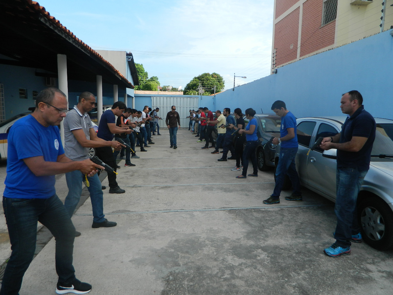 Guardas municipais passam por curso de treinamento e aperfeiçoamento em