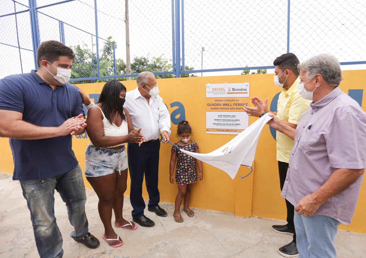 Prefeitura De Teresina Reforma Quadras E Entrega Novos Equipamentos