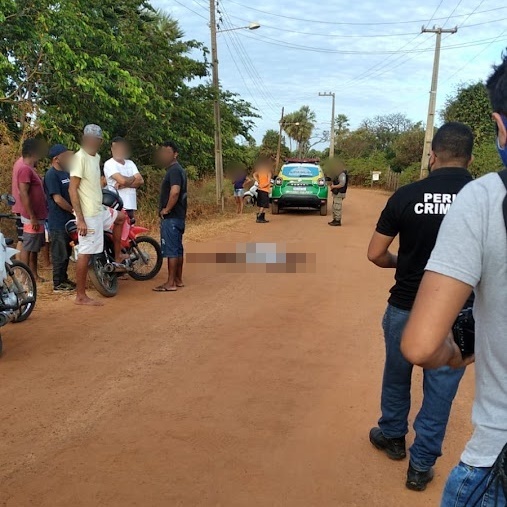 Mist Rio Jovem De Anos Assassinado V Rios Tiros Em Estrada No