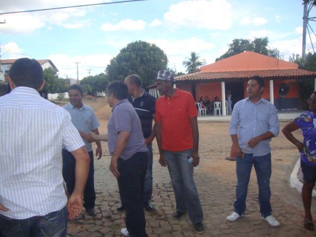 Deputado Gustavo Neiva e o secretário estadual Avelino Neiva visitam