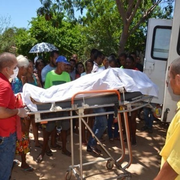 Idoso é encontrado morto em sua residência e polícia suspeita de latrocínio