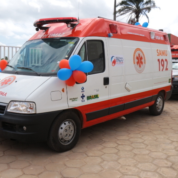 Paço do Lumiar recebe novas ambulâncias e renova frota do Samu