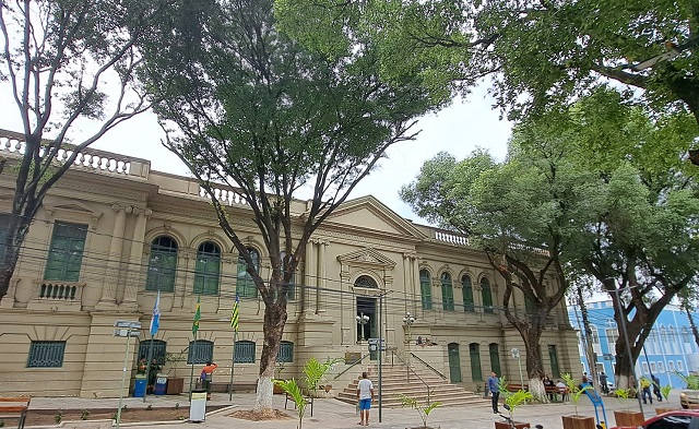 Vereador Aluísio Sampaio cobra a convocação dos aprovados no concurso da  PMT - 180graus - O Maior Portal do Piauí