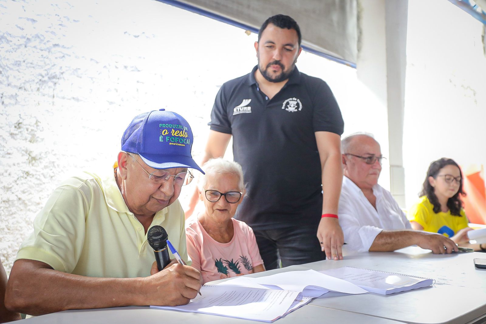 Dr Pessoa Assina Ordem De Servi O Para Asfaltamento Da Vila Cidade Leste Graus O Maior