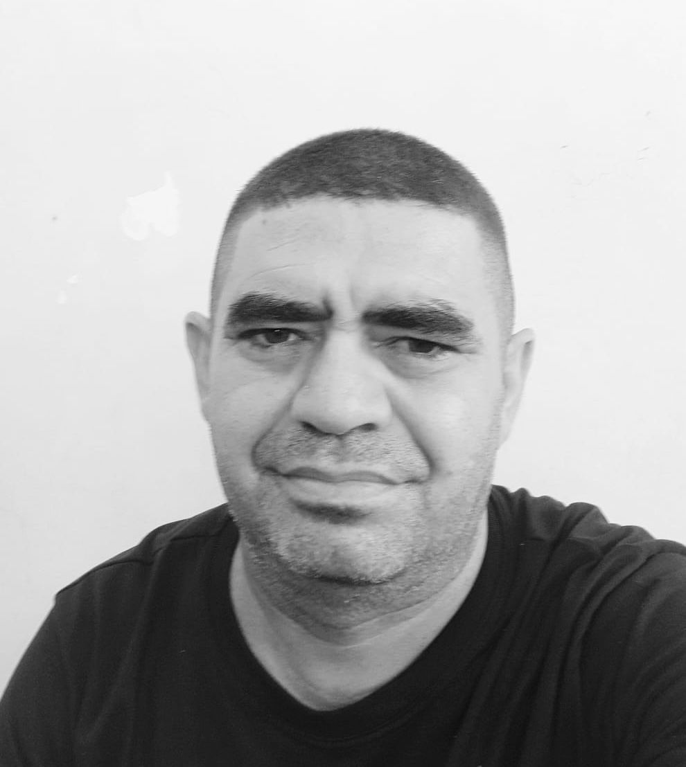 Sob forte comoção, homem assassinado a facadas pelo filho é velado na Zona Leste de Teresina - 180graus - O Maior Portal do Piauí