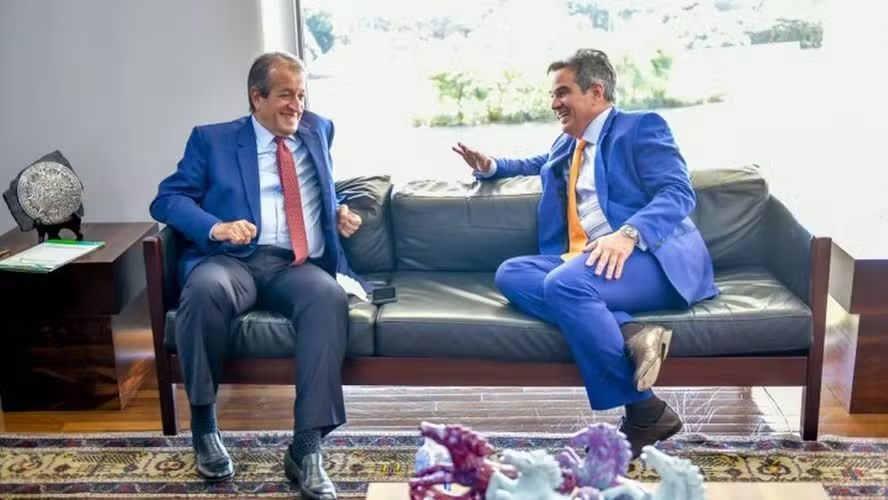 CIRO, DEVERÁ SER VICE DE FLÁVIO BOLSONARO E APOIAR TONI RODRIGUES PARA GOVERNO.