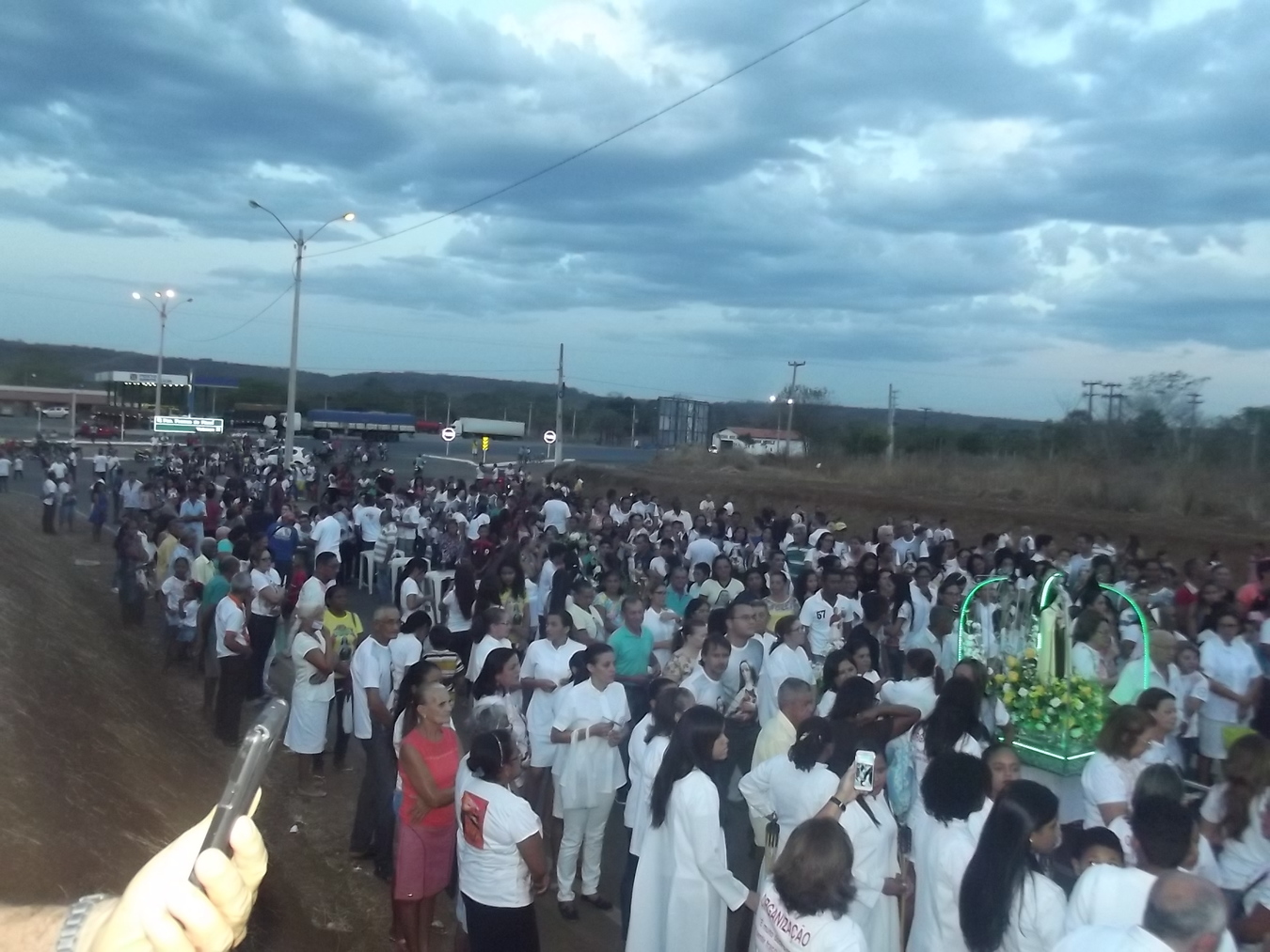 Procissão e missa marcam abertura do festejo de Santa Teresinha em ...