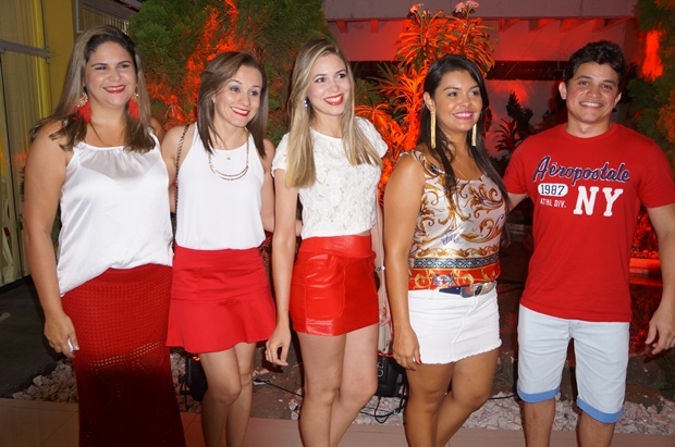 ContilNet Folia: confira as fotos do Baile Vermelho e Preto, na Maison  Borges - ContilNet Notícias