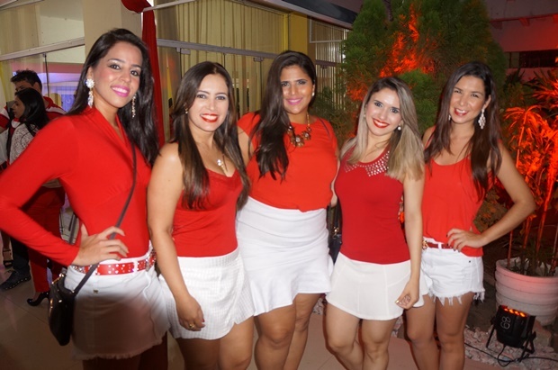 ContilNet Folia: confira as fotos do Baile Vermelho e Preto, na Maison  Borges - ContilNet Notícias