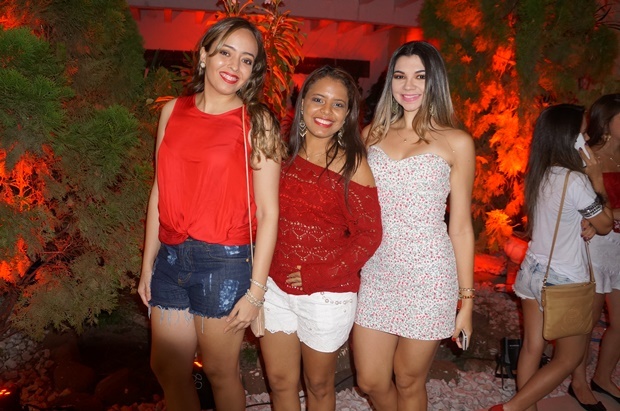 ContilNet Folia: confira as fotos do Baile Vermelho e Preto, na Maison  Borges - ContilNet Notícias