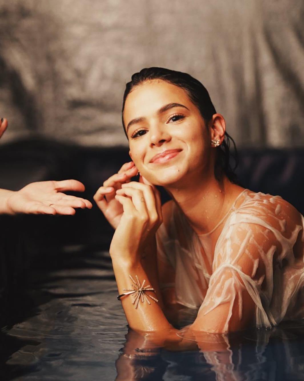 Foto: Bruna Marquezine sorri ao posar nua em banheira nos stories do  Instagram - Purepeople, Descubra a emoção de apostar com o c333bet -  welona.in