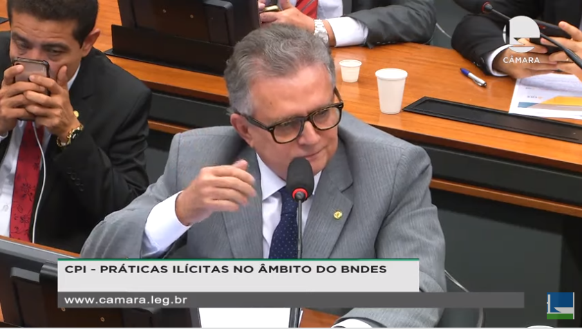 _Deputado Flávio Nogueira, ao questionar Eike Batista (Imagem: Reprodução)
