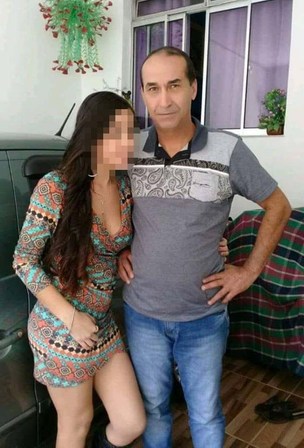 Vítima enviou mensagem ao pai pedindo ajuda ao ser ameaçada e espancada por ex-companheiro em Praia Grande, SP 