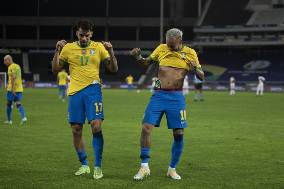 Lucas Paquetá And Neymar / Paquetà e Neymar, show in Brasile-Perù: l