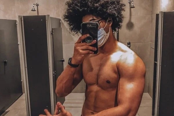 Após fracasso no BBB22, Luciano conquista fama no OnlyFans: 'Gostoso' - 180graus - O Maior